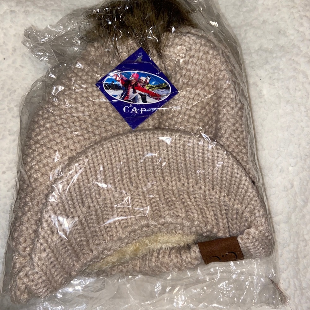 Tan beanie with bill